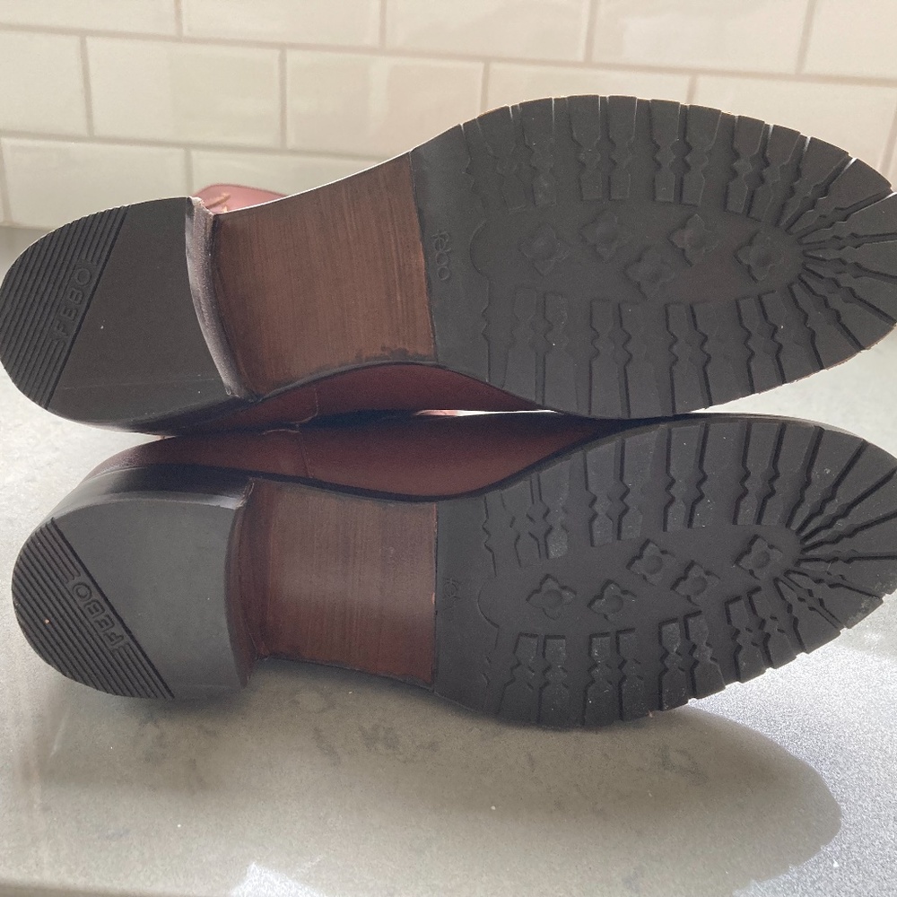 Elegant Brown Heeled Boots - Picture 2 of 12